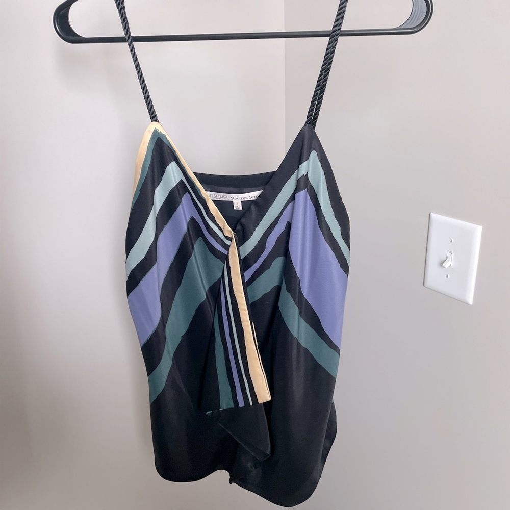 Like New Rachel Roy top. Size Small.